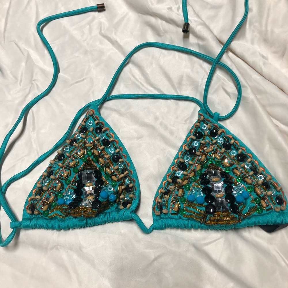 Victoria’s Secret tribal gem bikini